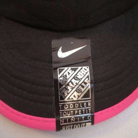 NWT Nike Toddler Size 2/4T Black with Hyper Pink Trim Baseball Hat - Picture 2 of 8